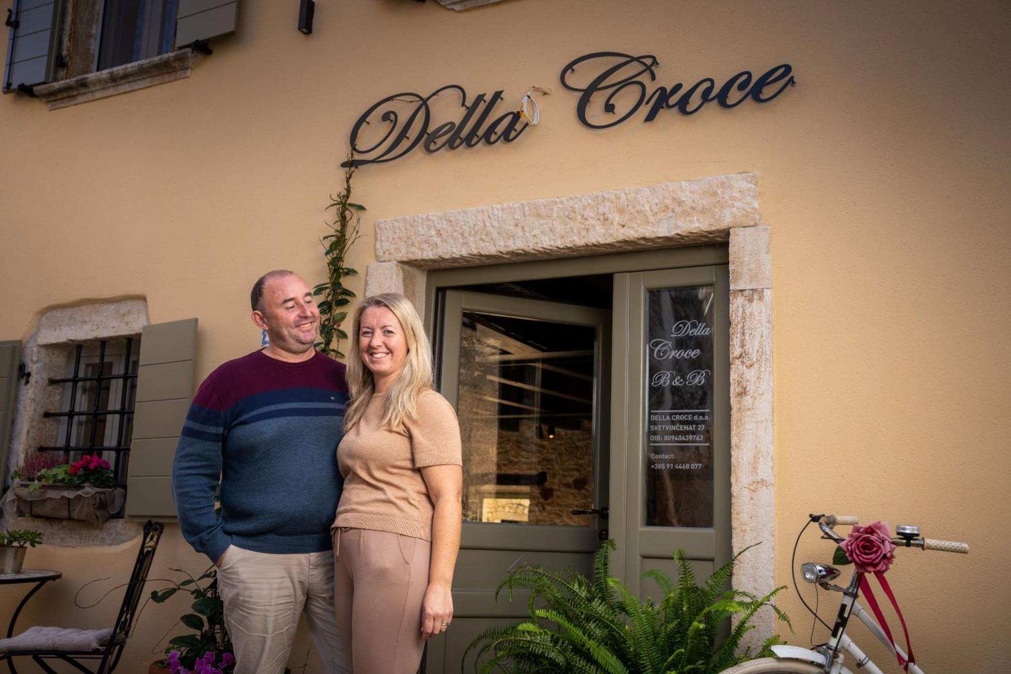 Della Croce *