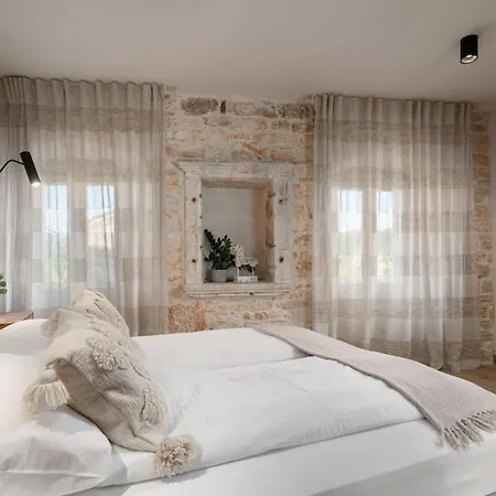 Della Croce Bed&Breakfast Svetvincenat Exterior photo